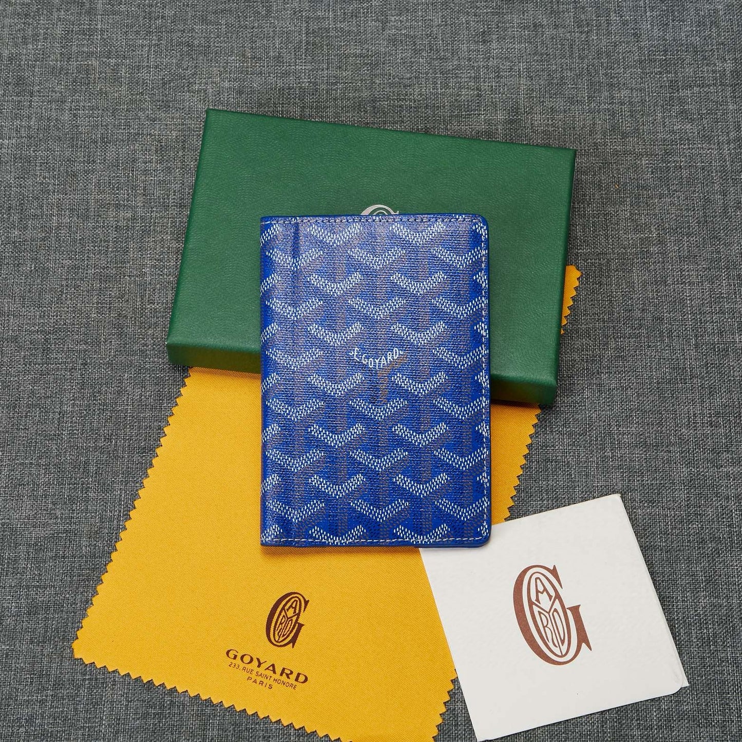 Grenelle Passport Cover