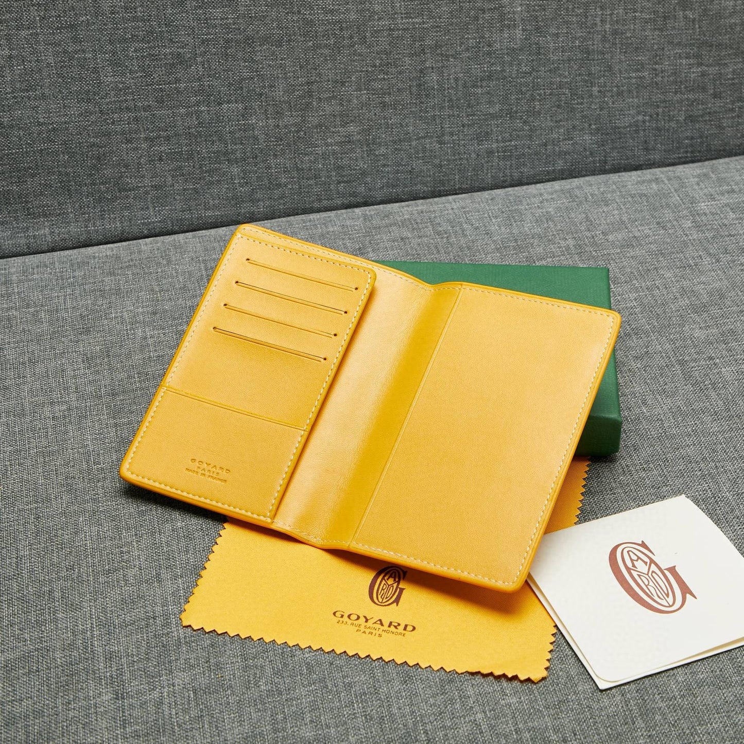 Grenelle Passport Cover