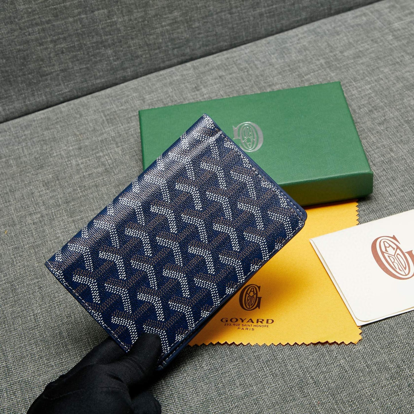 Grenelle Passport Cover