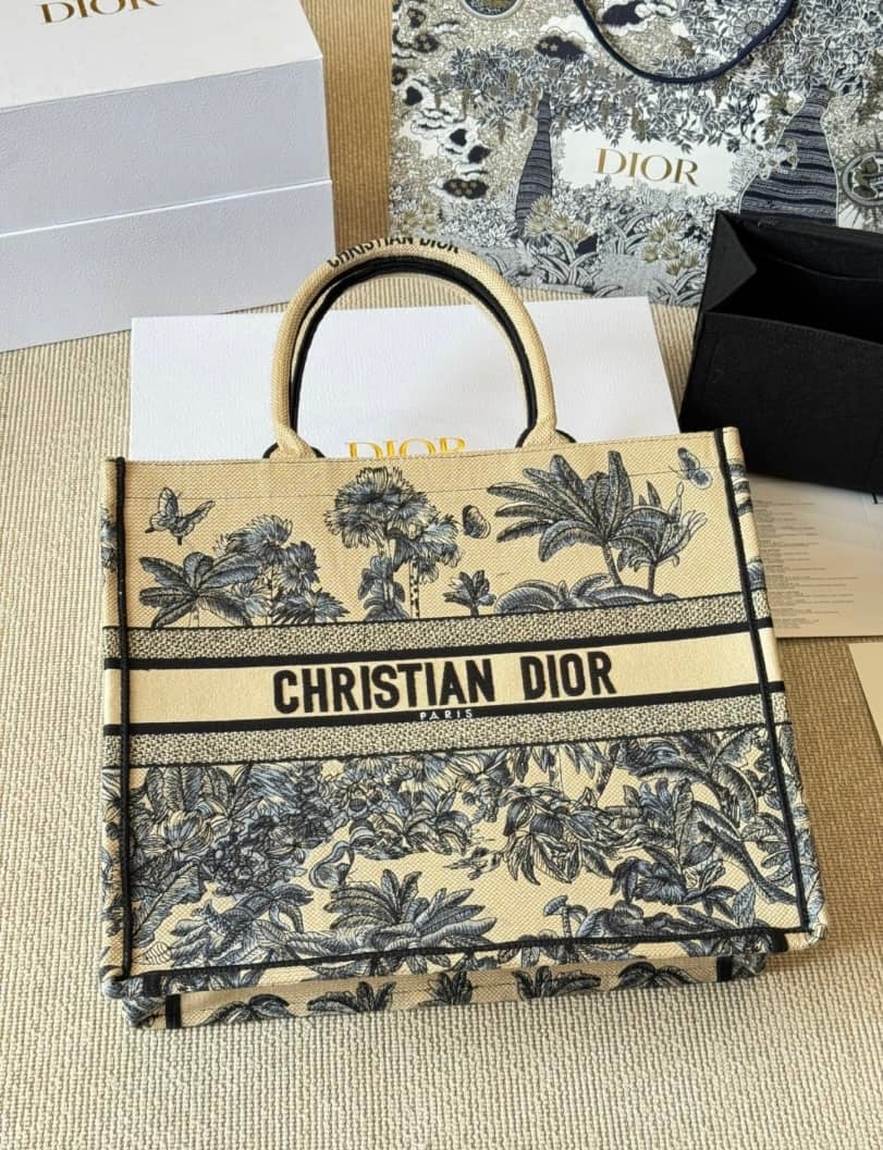 D Book Tote Khaki/Navy