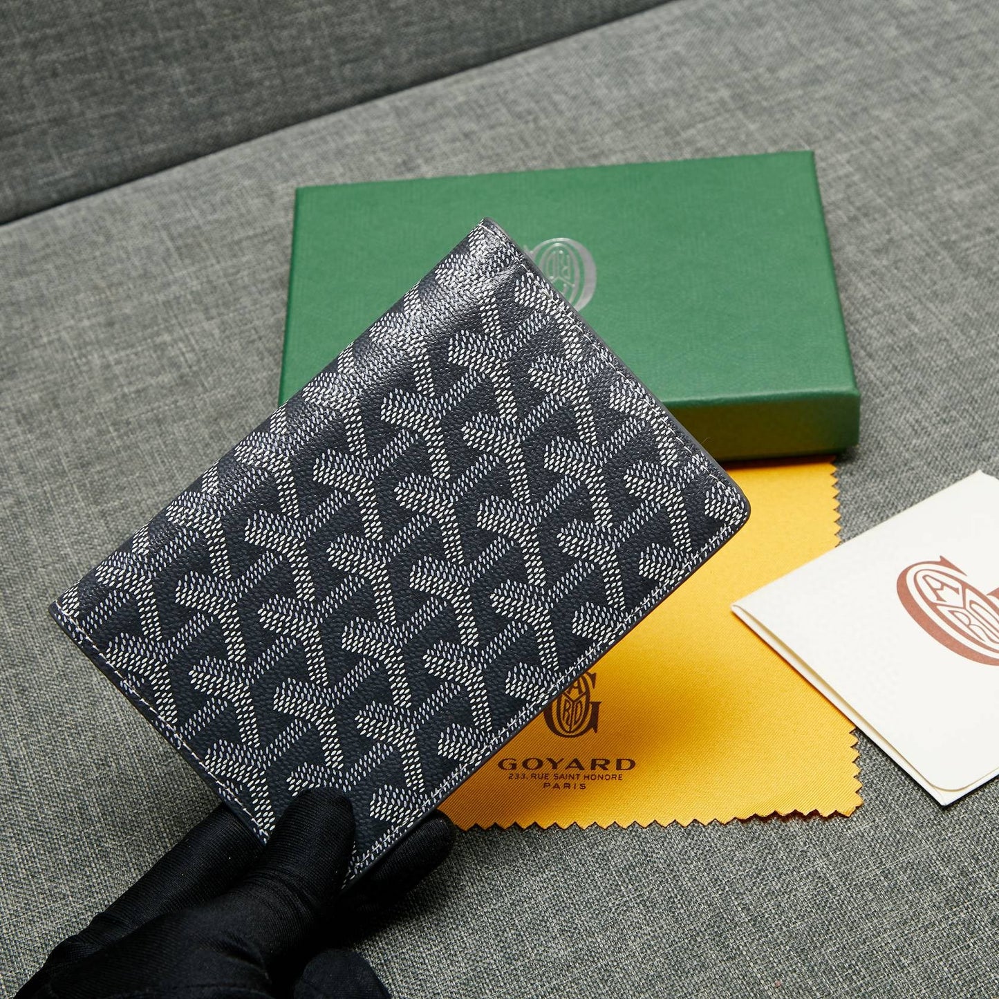 Grenelle Passport Cover