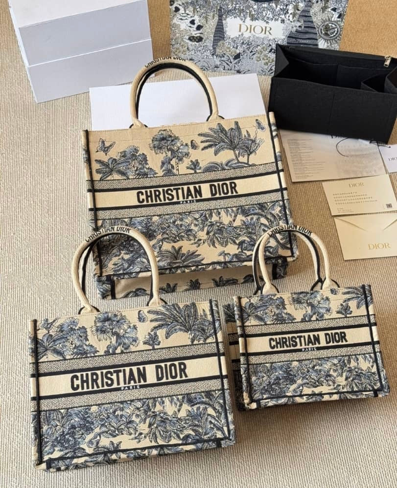 D Book Tote Khaki/Navy
