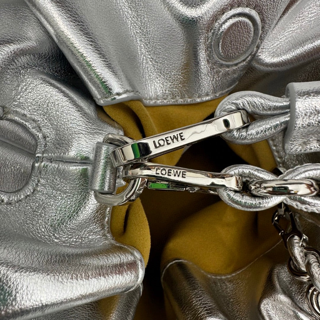 Flamenco Purse Medium Metallic Silver