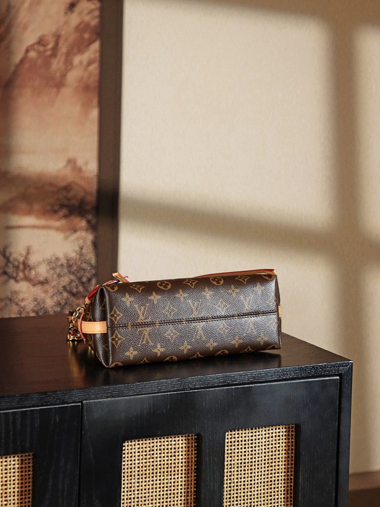 LV Carryall BB