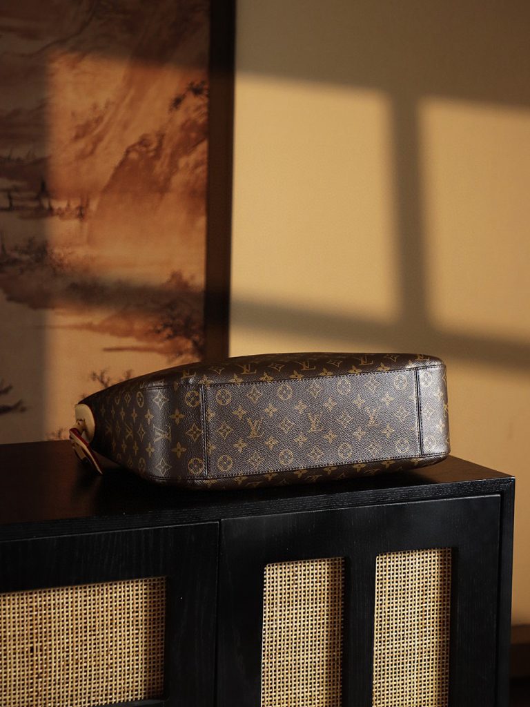 LV Slouchy MM
