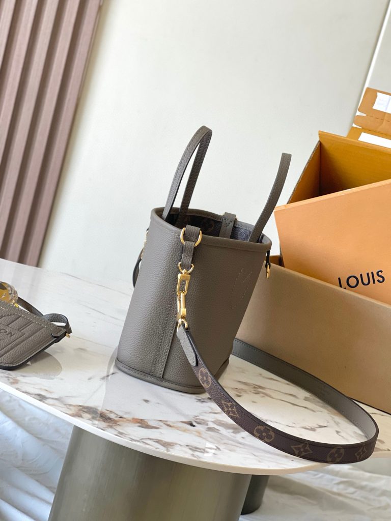 LV Neverfull Bandouliere Inside Out BB