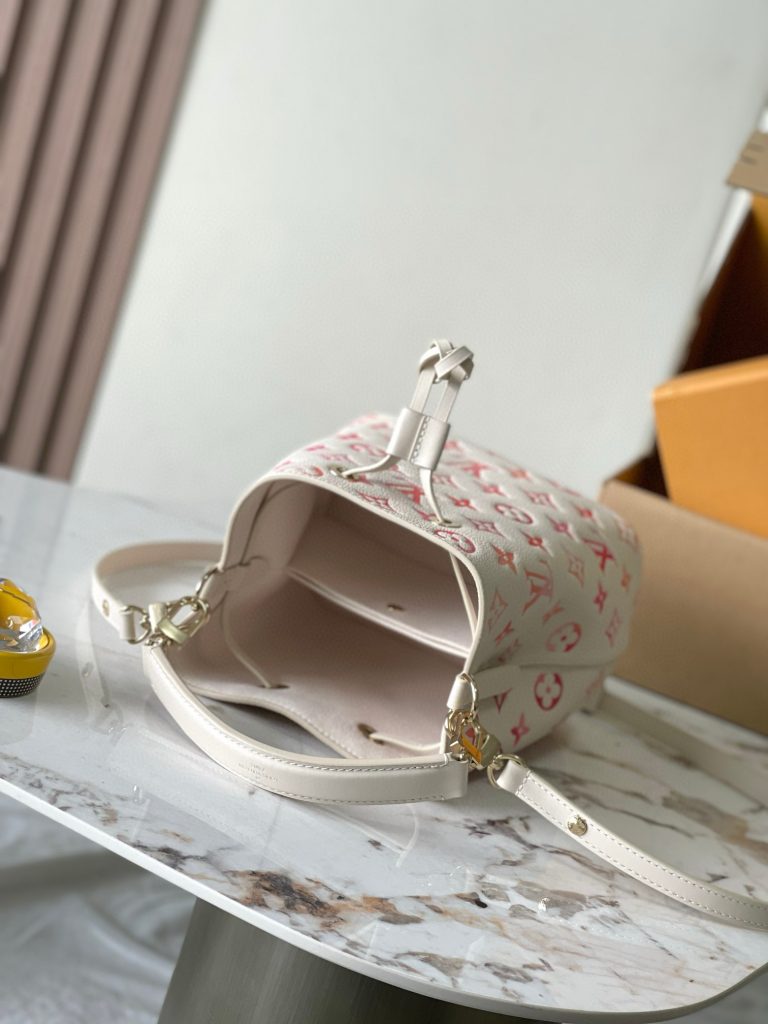 LV Neonoe BB