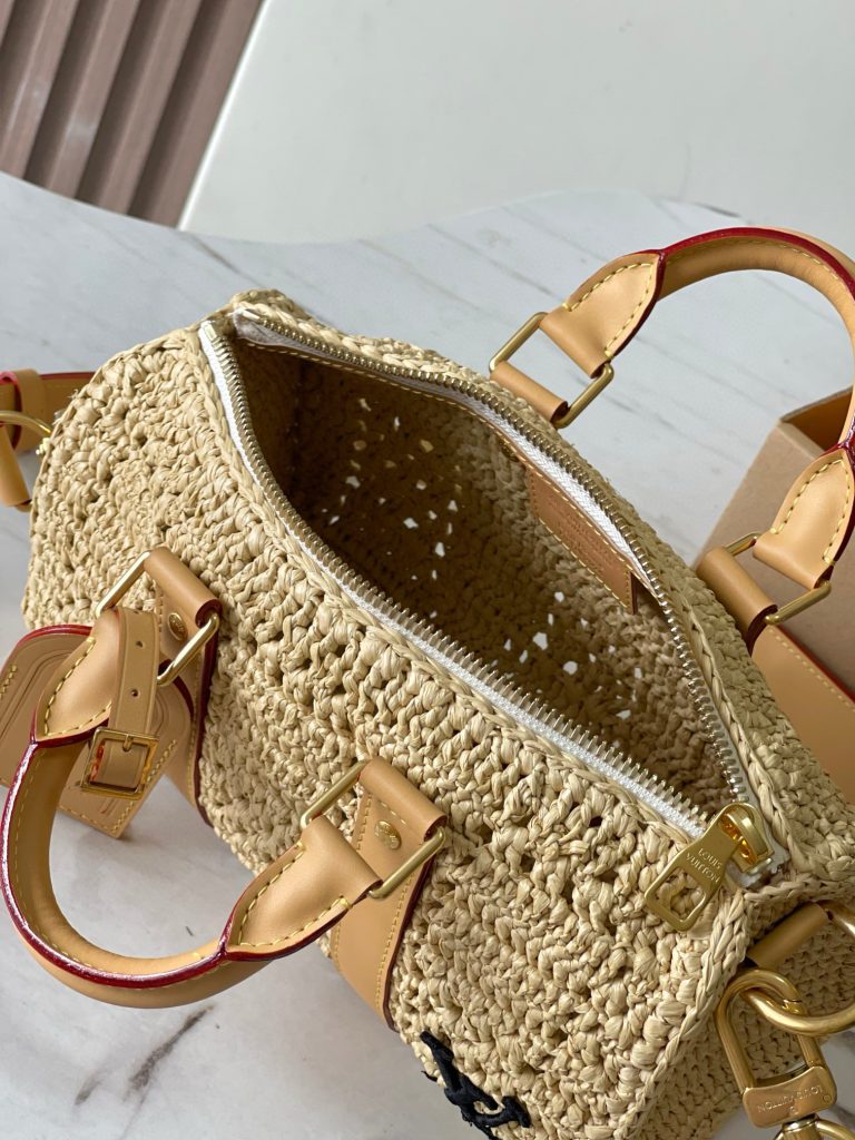LV Keepall Bandouliere 25