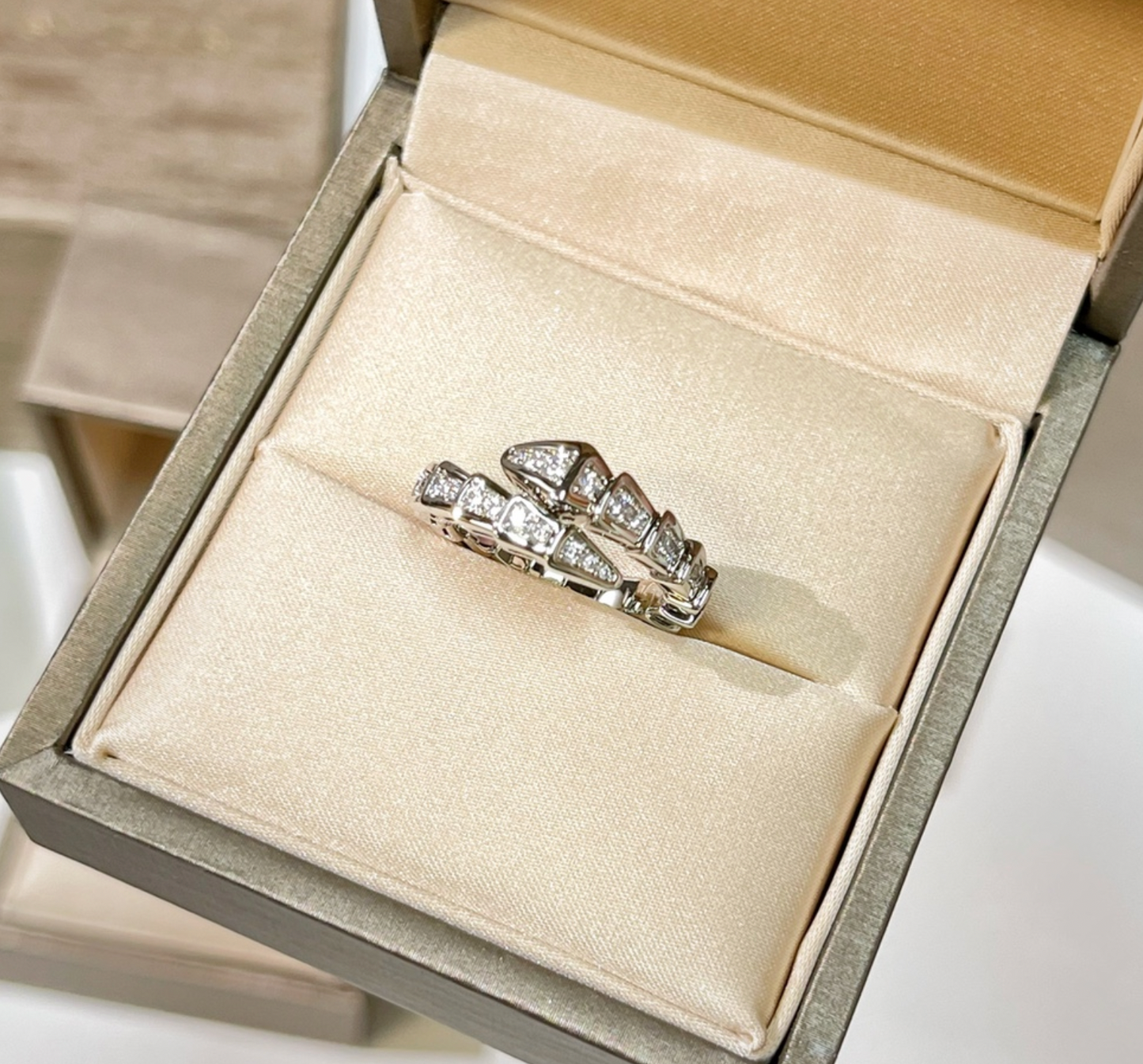 BULGARI Serpenti Viper 18kt Gold Ring with Pavé Diamonds