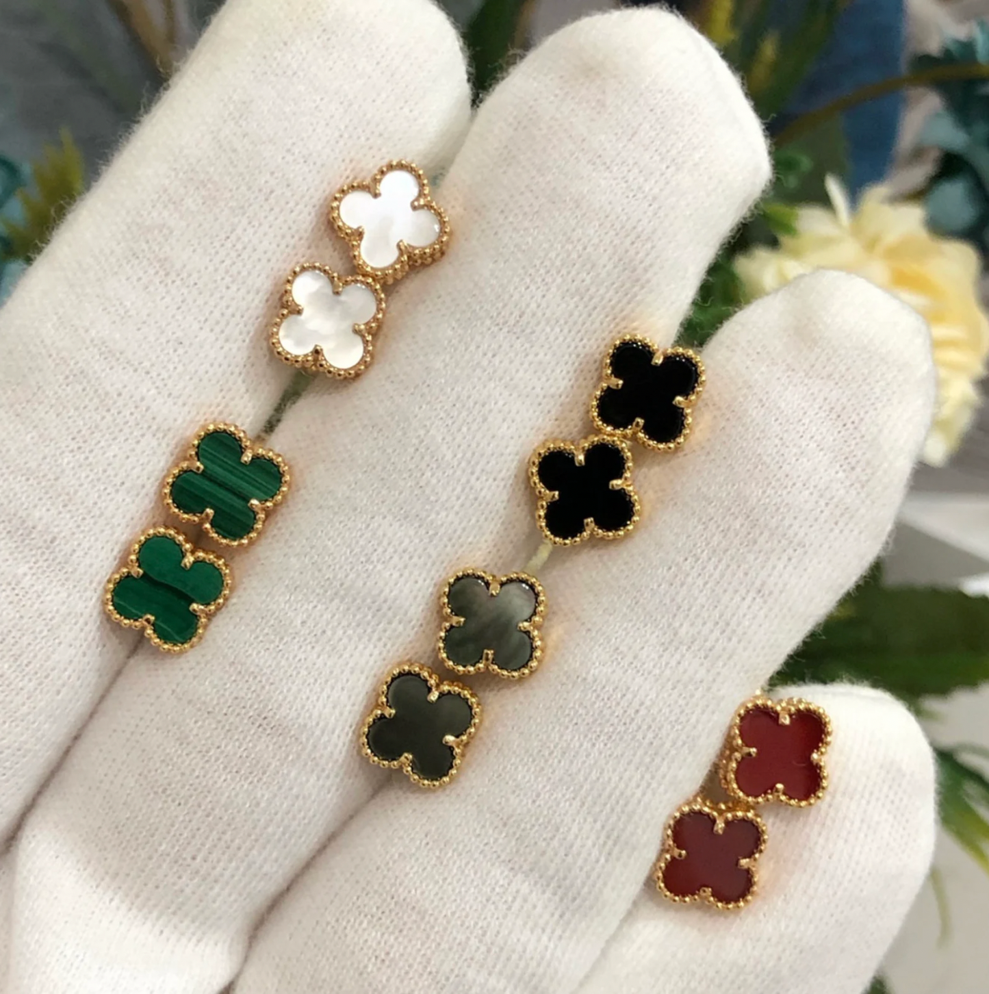 VAN CLEEF & ARPELS Sweet Alhambra Earstuds