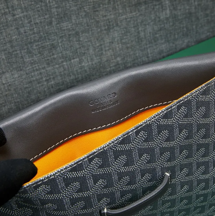 Camondo 2 Pouch
