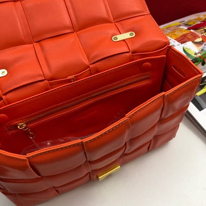 BV Chain Cassette Bag