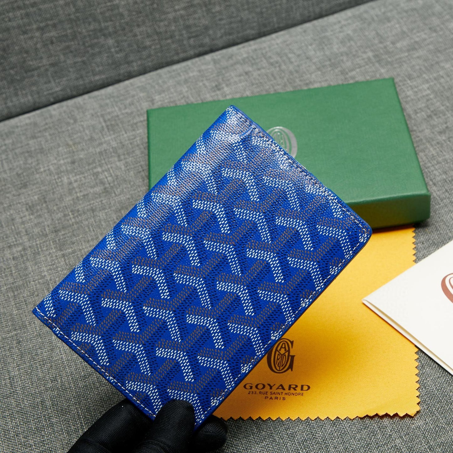 Grenelle Passport Cover