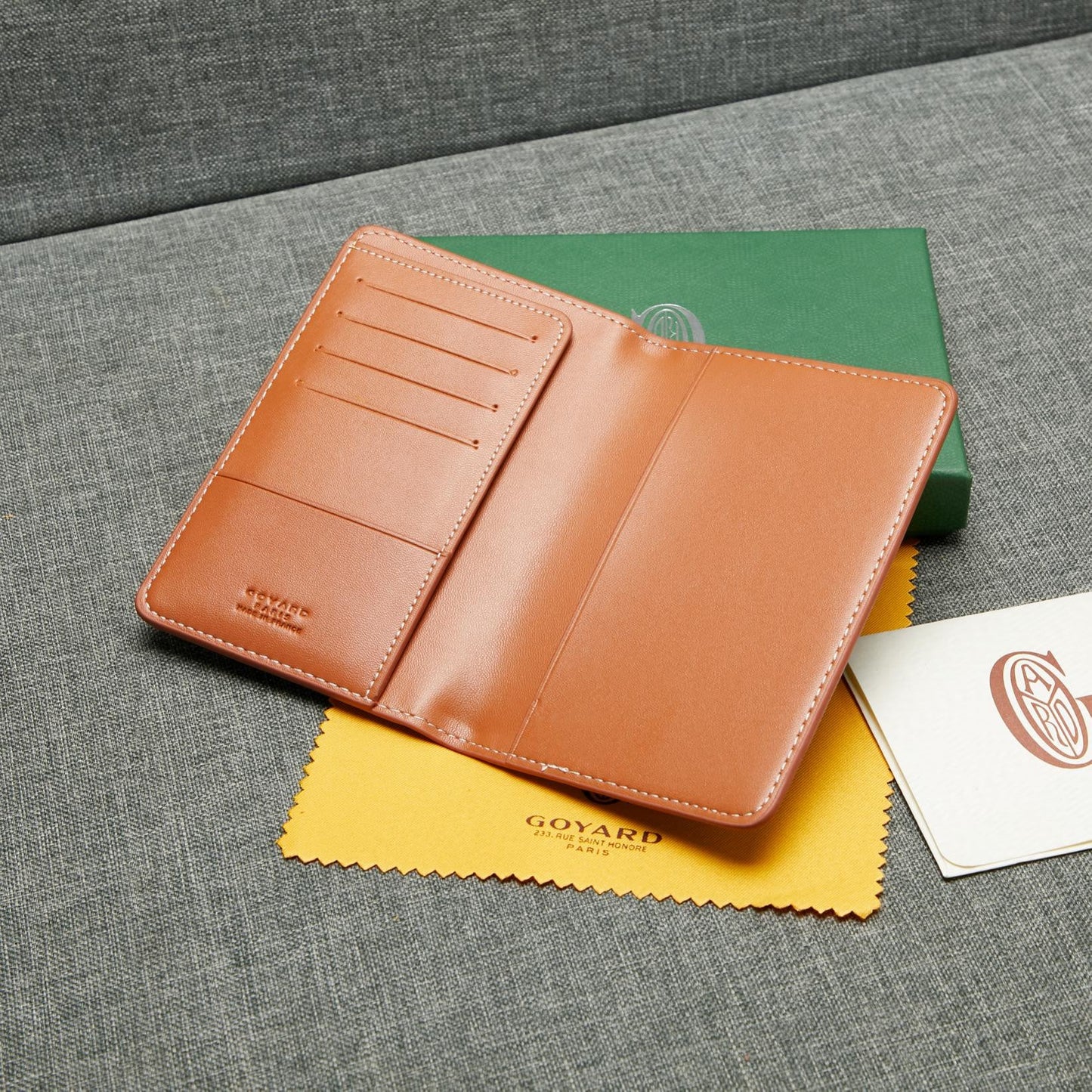 Grenelle Passport Cover