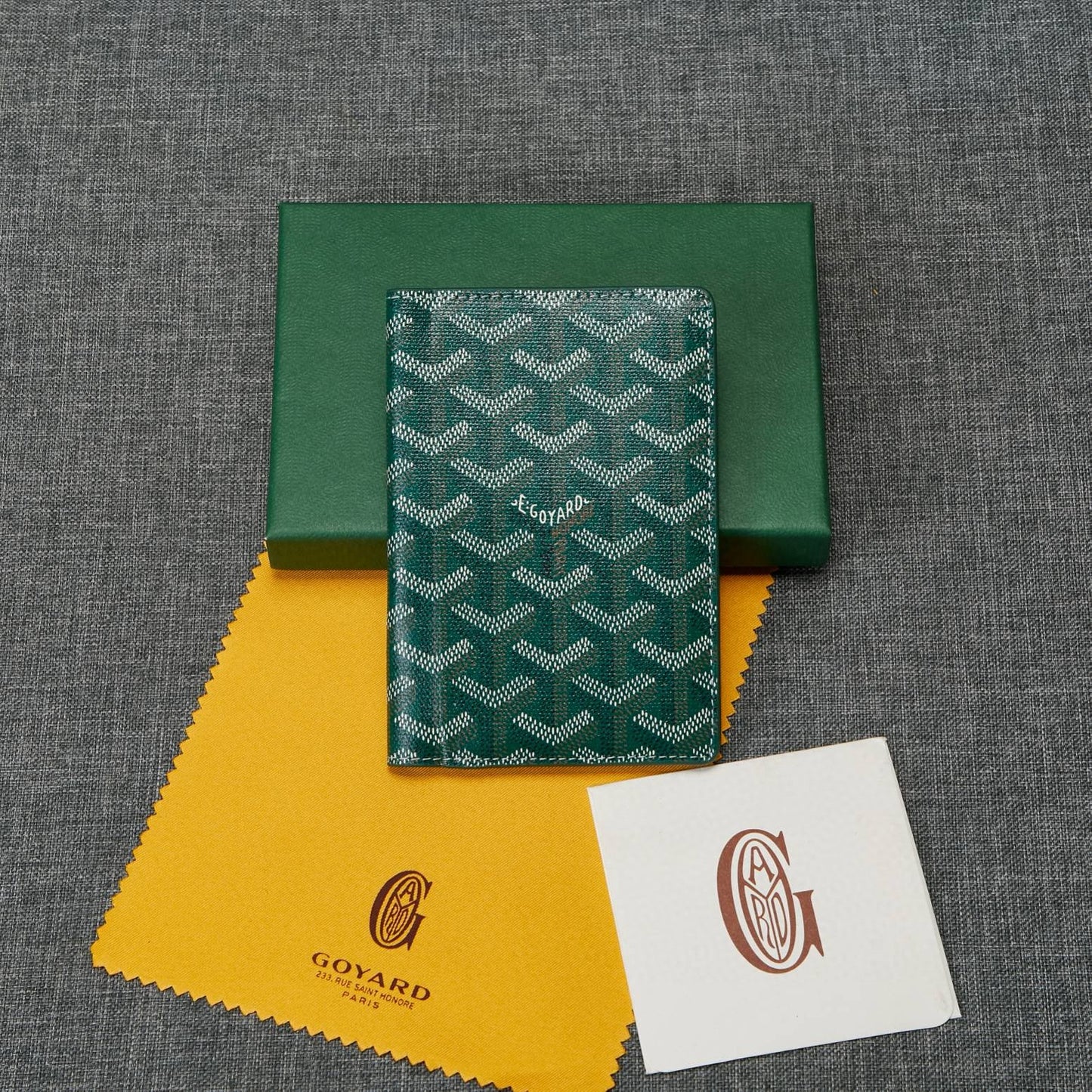 Grenelle Passport Cover