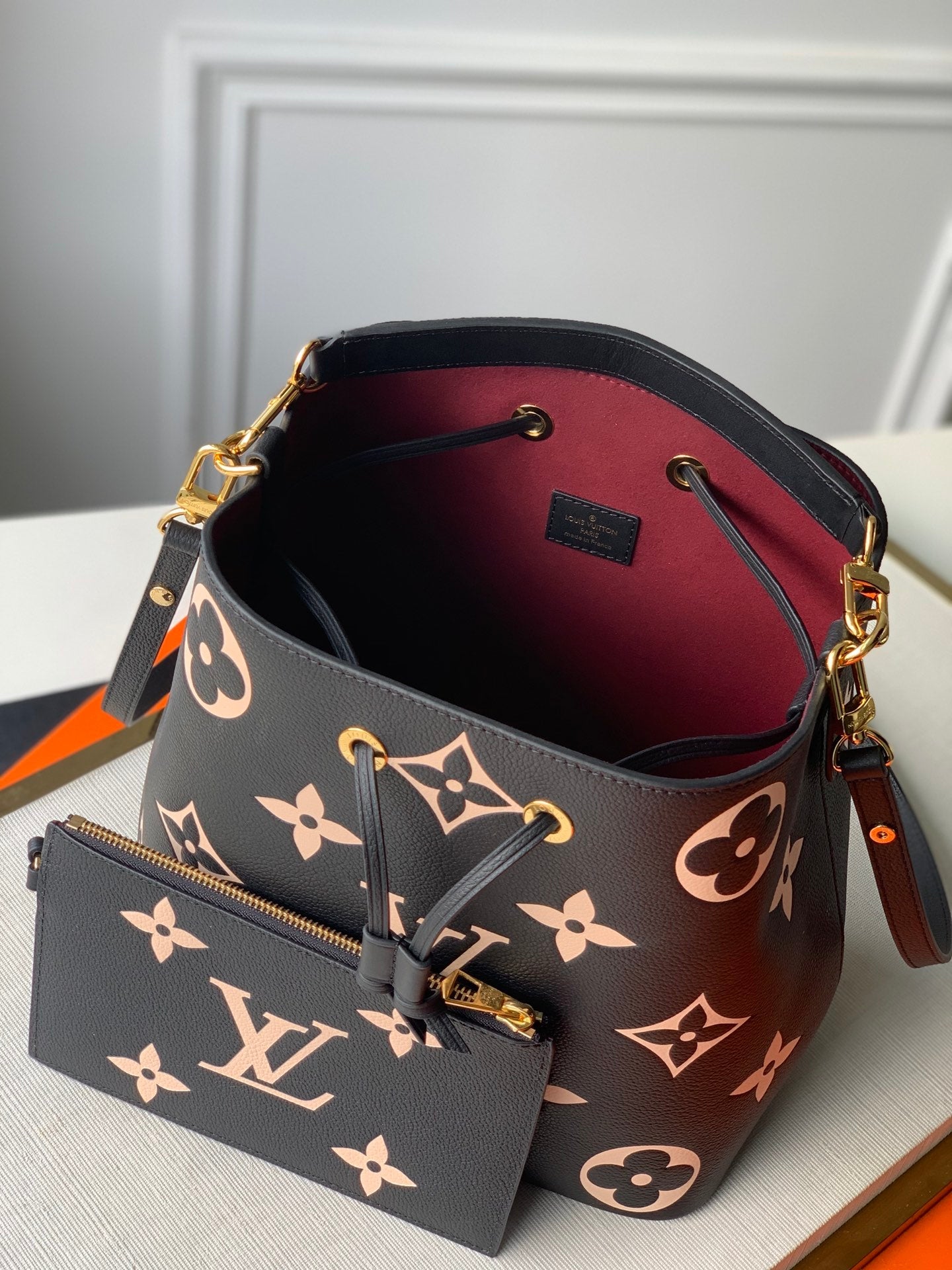 LV NéoNoé MM Black/Beige