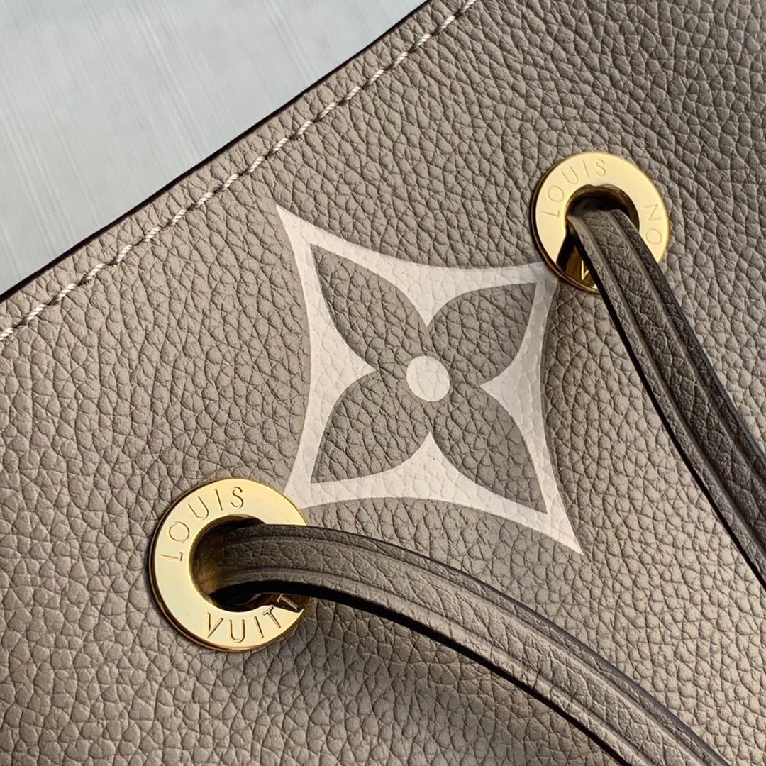 LV NéoNoé MM Dove/Cream