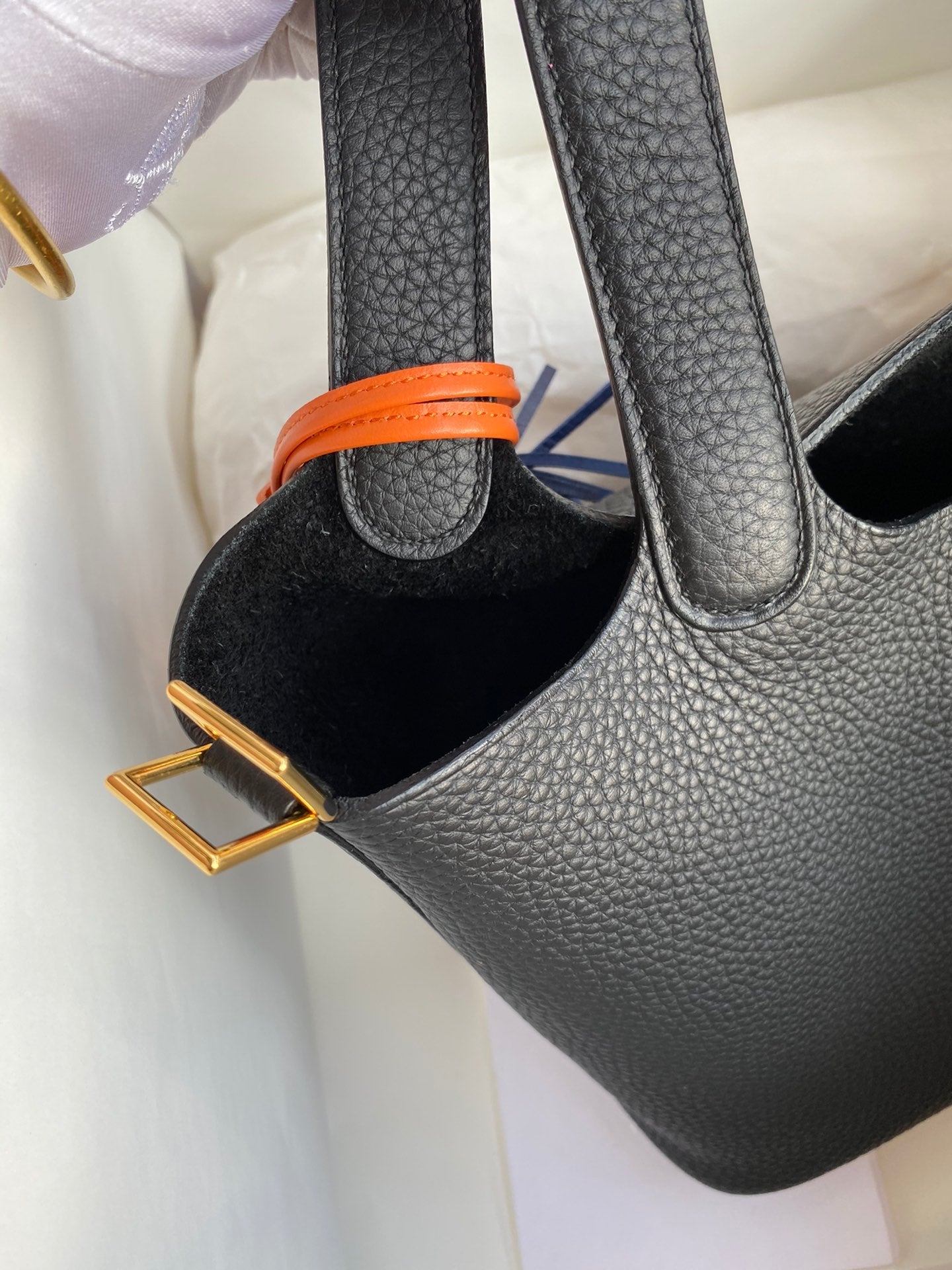 H Picotin Lock Bag Black