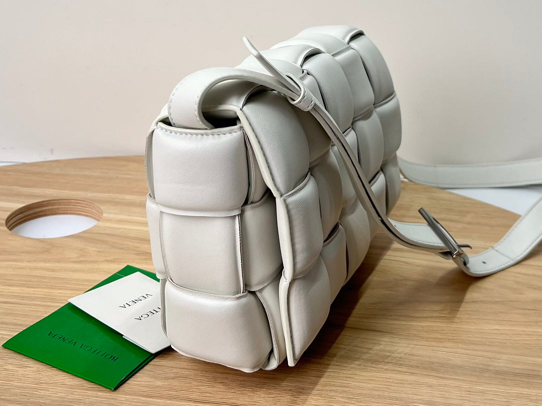 BV Padded Cassette White