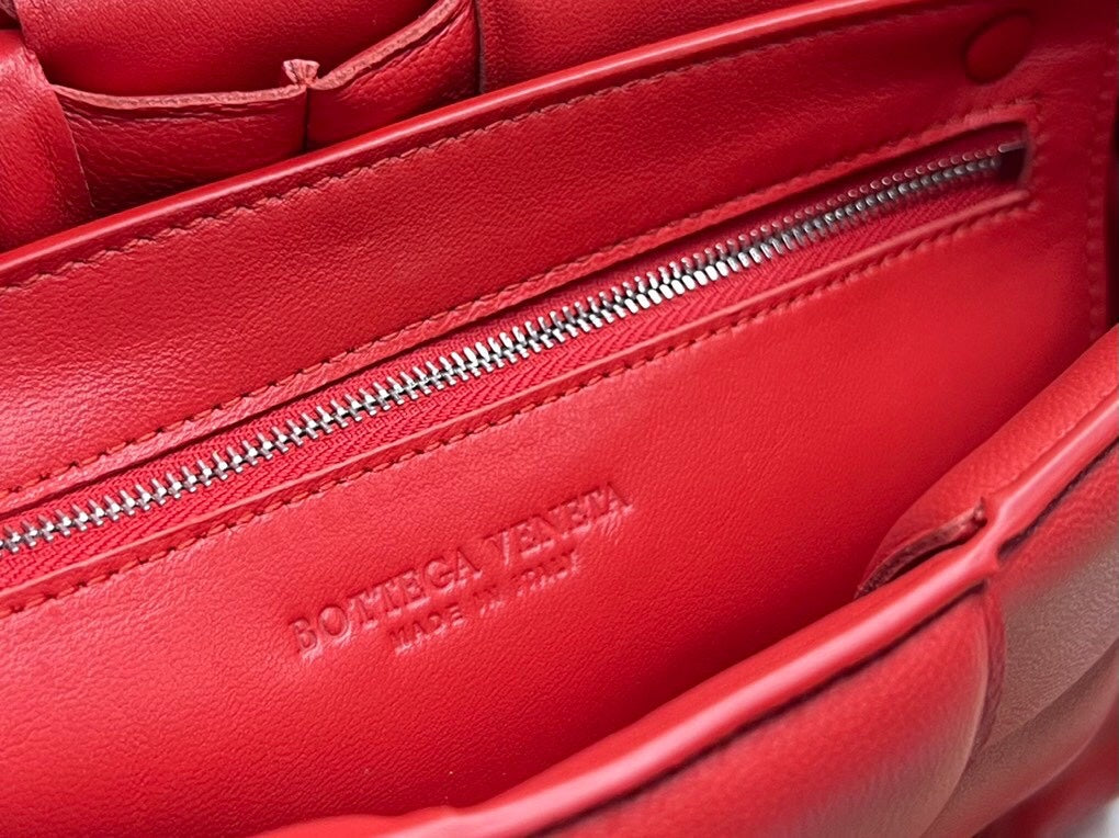 BV Padded Cassette Red