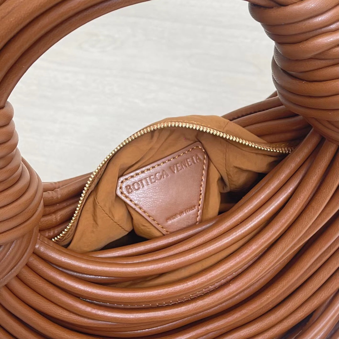 BV Double Knot Leather Bag Brown