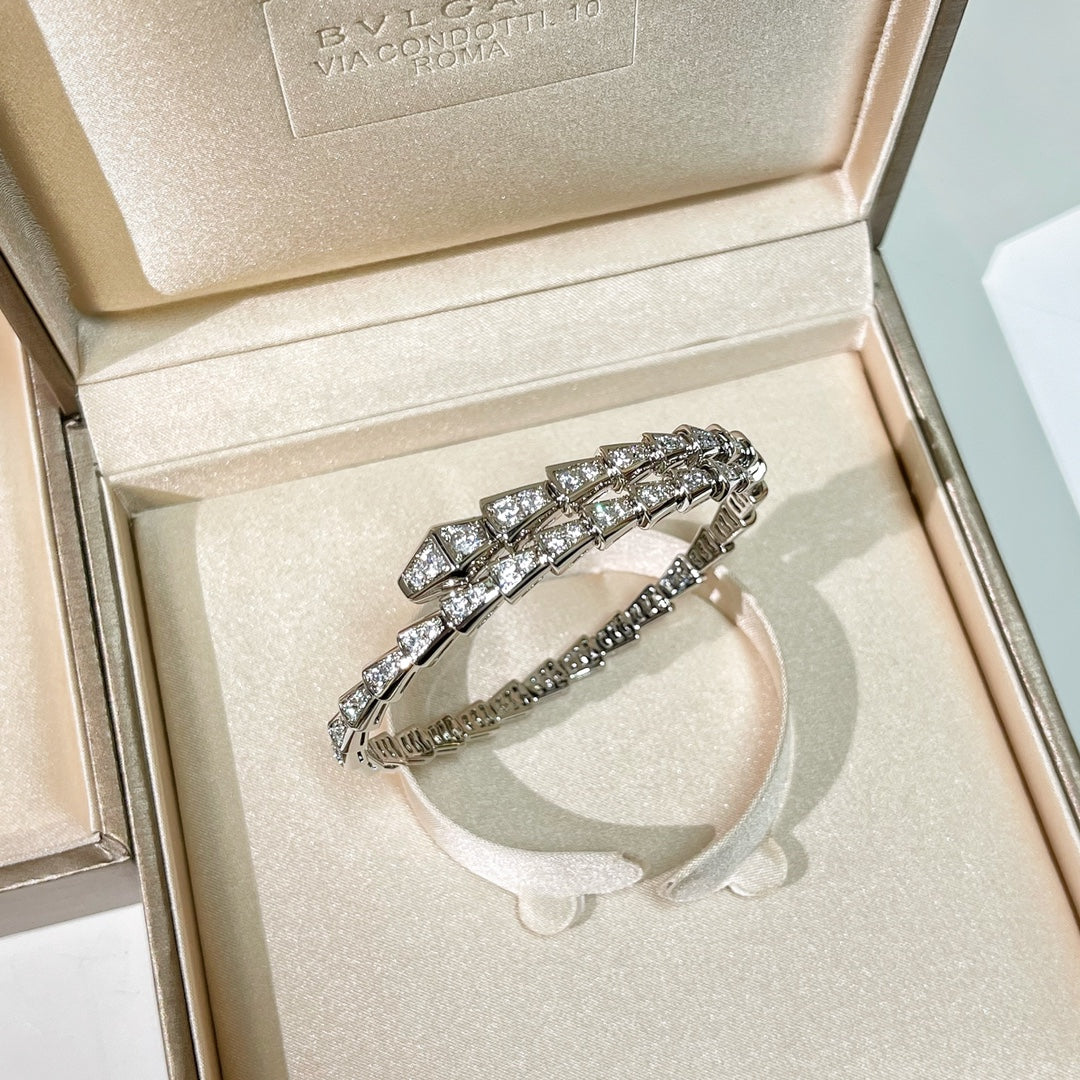 BULGARI Serpenti Viper 18kt Gold Bracelet with Pavé Diamonds