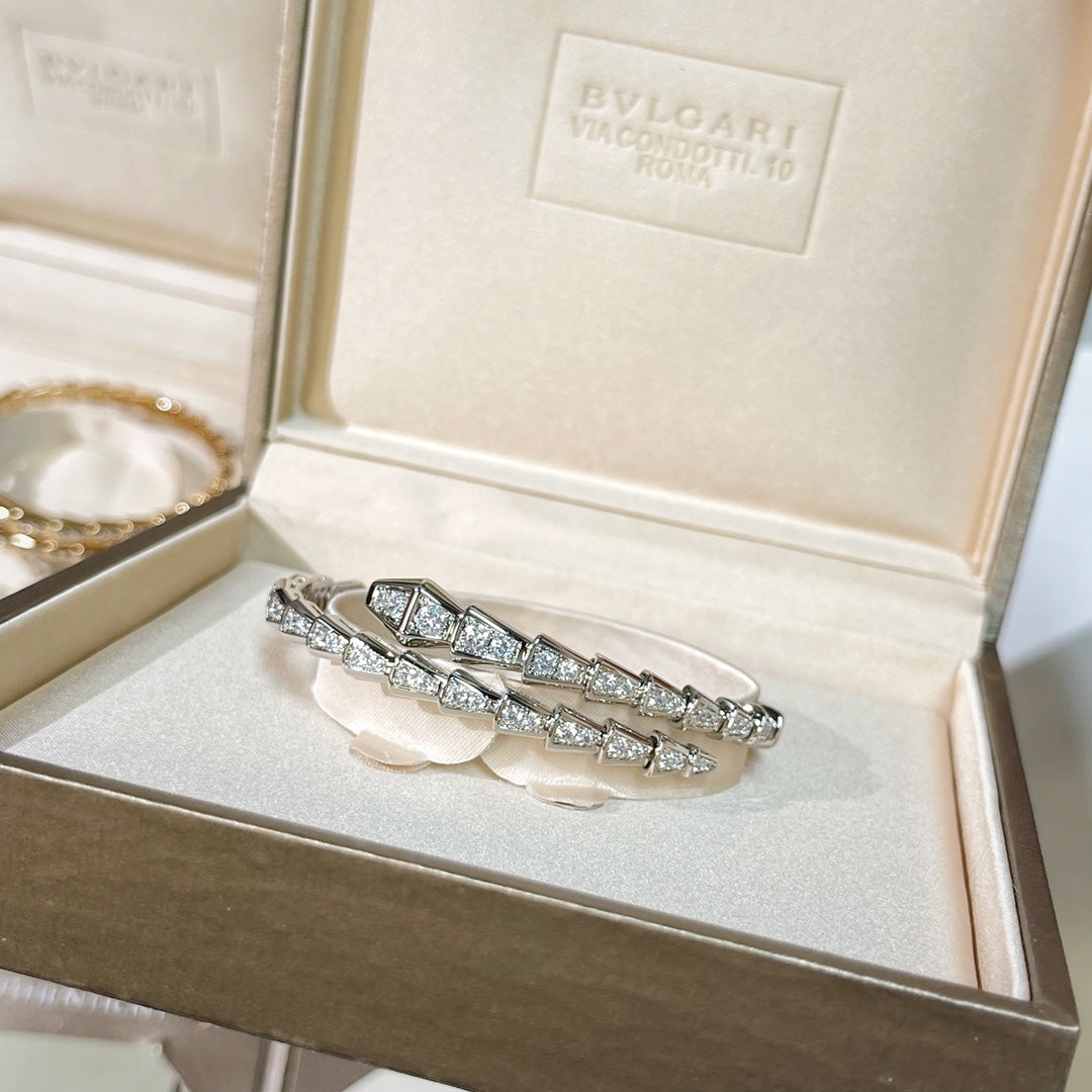 BULGARI Serpenti Viper 18kt Gold Bracelet with Pavé Diamonds