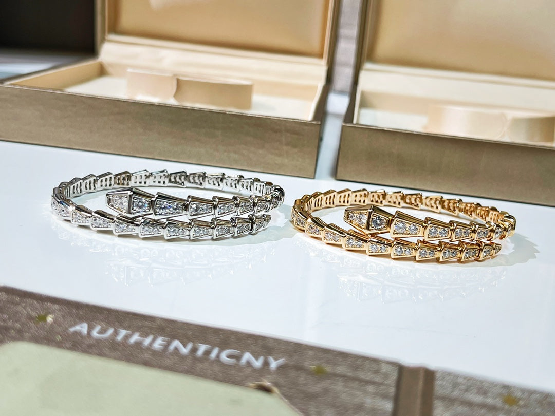 BULGARI Serpenti Viper 18kt Gold Bracelet with Pavé Diamonds