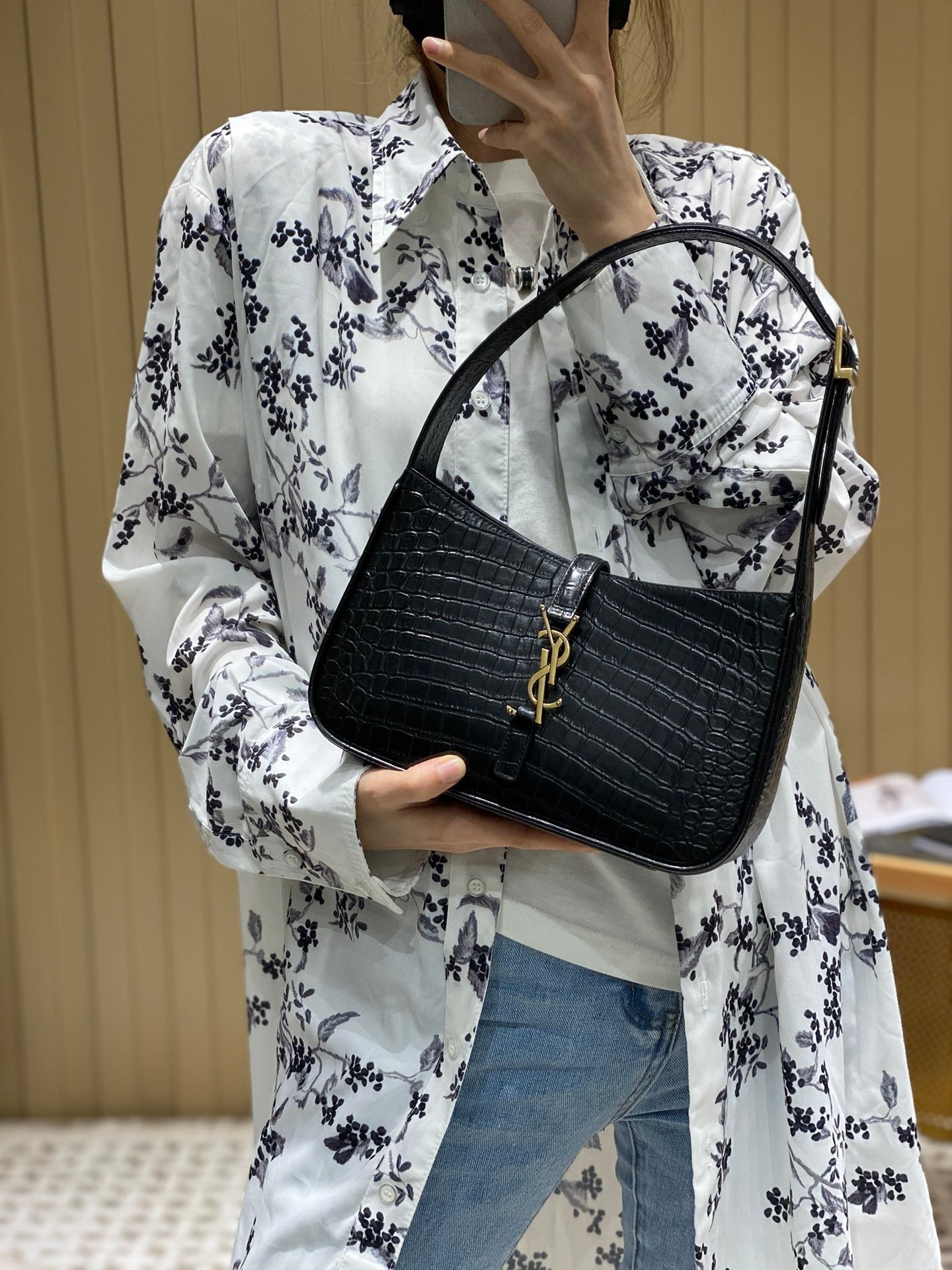 YSL LE 5 À 7 Croc Embossed Black