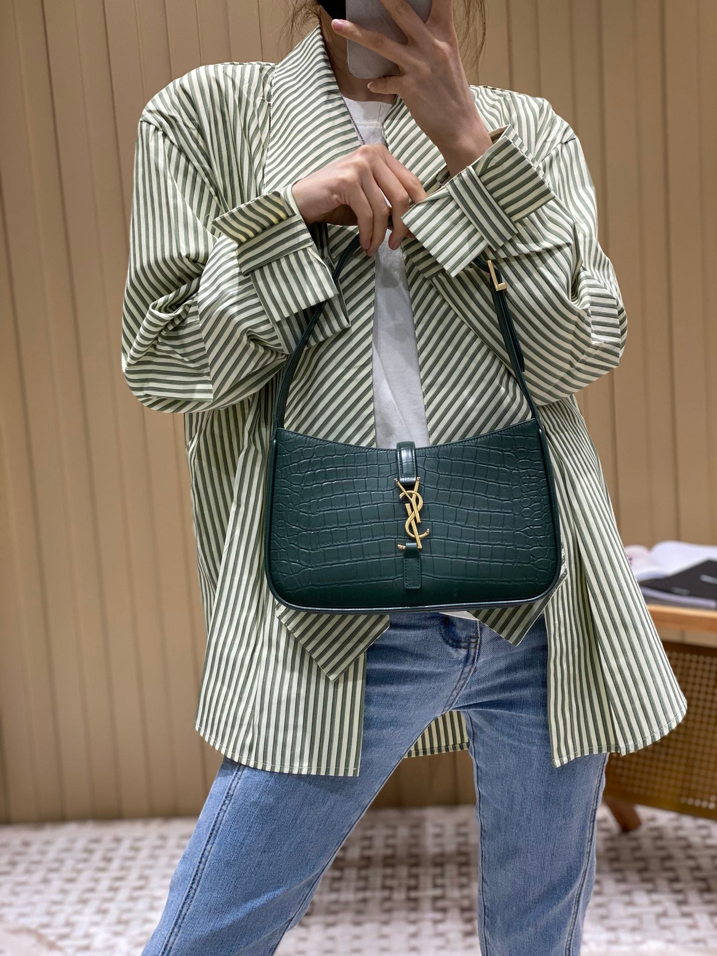 YSL LE 5 À 7 Croc Embossed Green