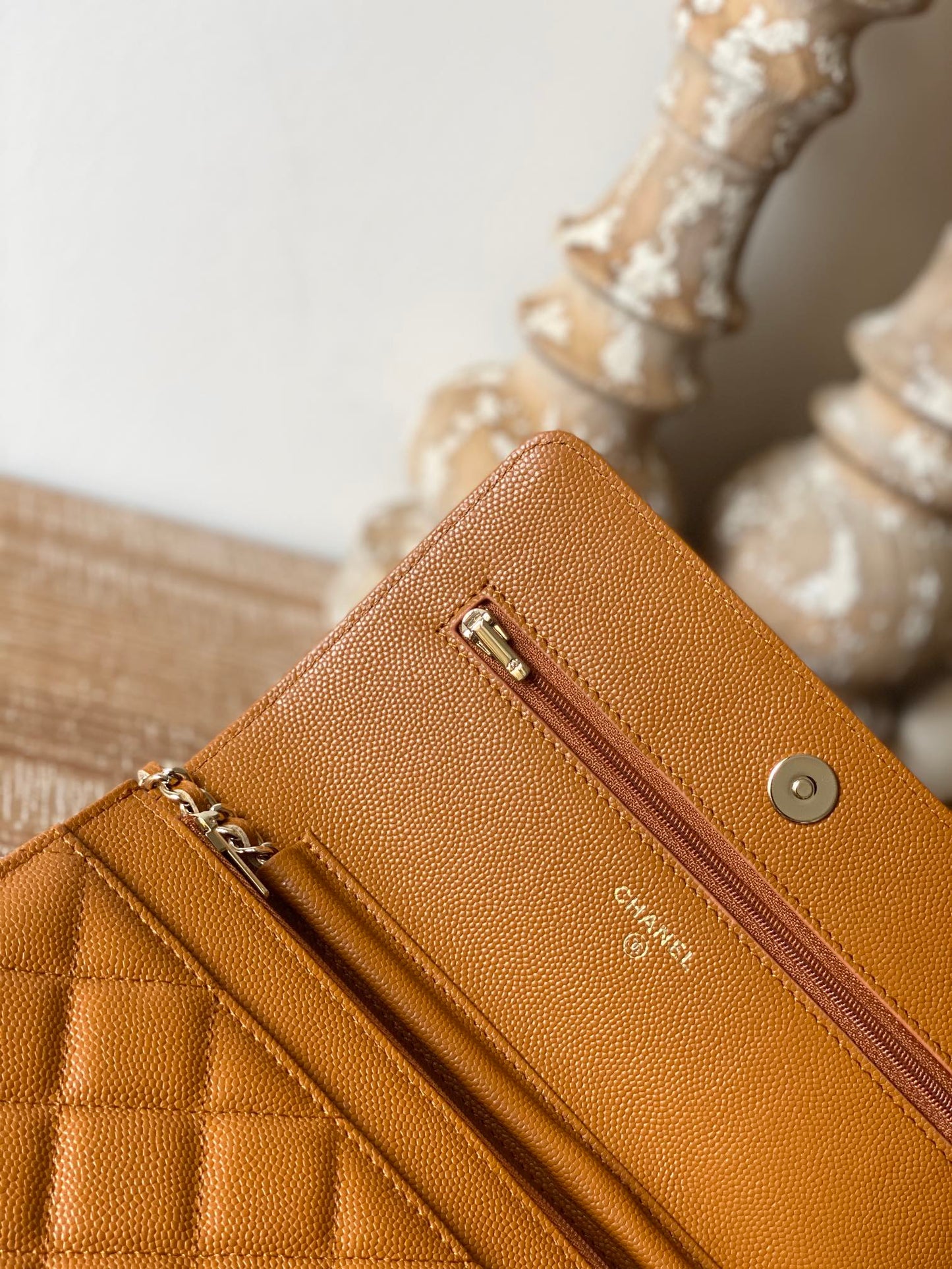 CC Classic Wallet On Chain Tan