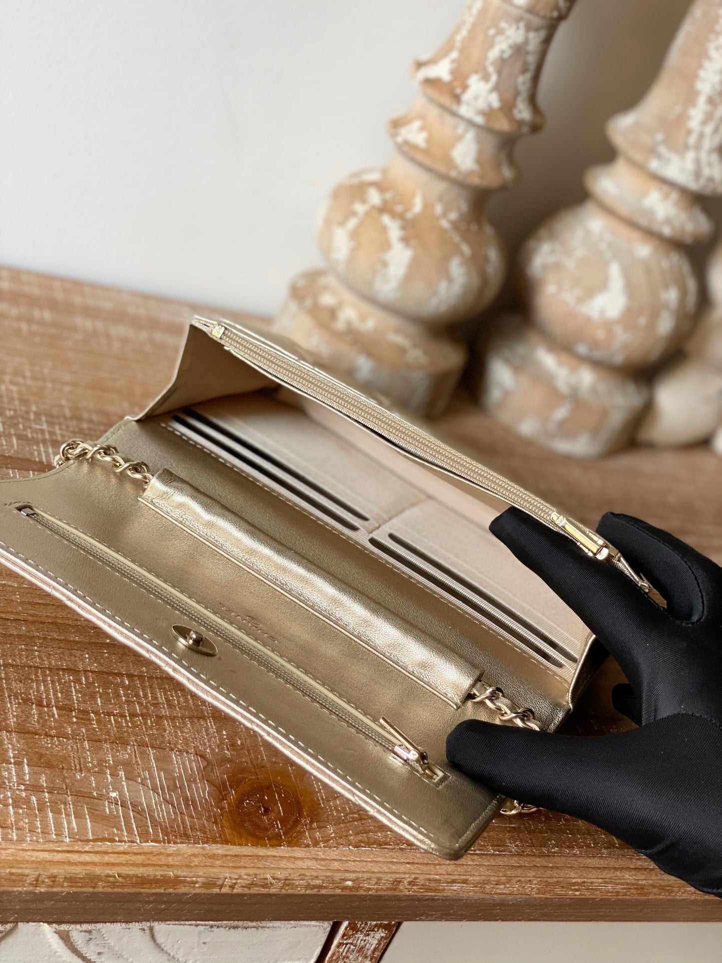 CC Classic Wallet On Chain Gold