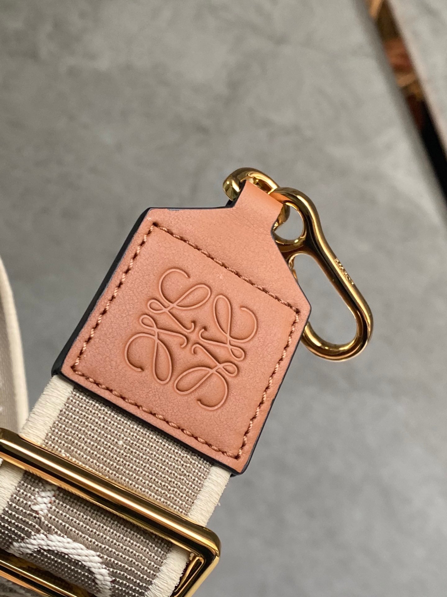 Anagram Wide Shoulder Strap Brown