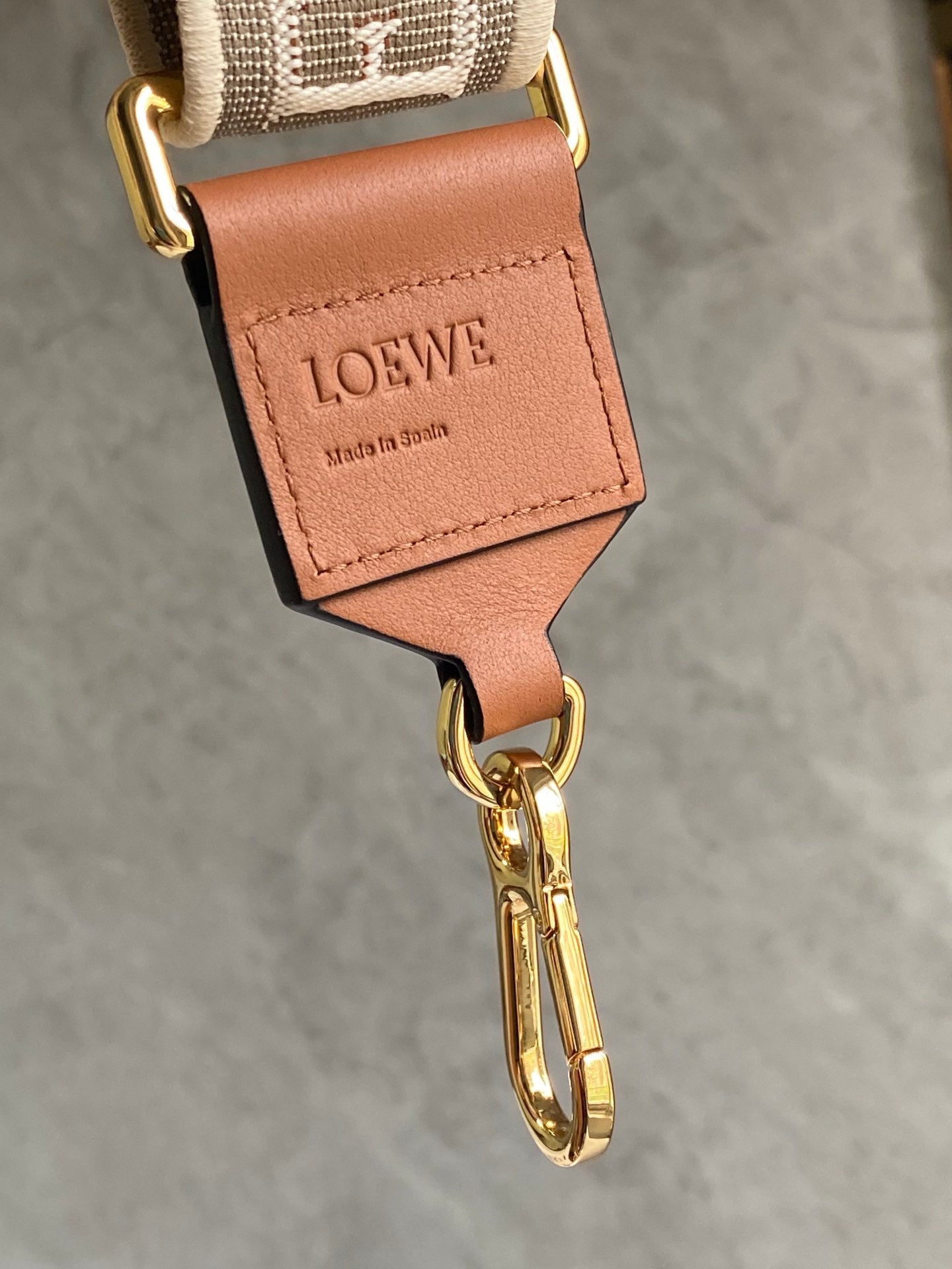 Anagram Wide Shoulder Strap Brown