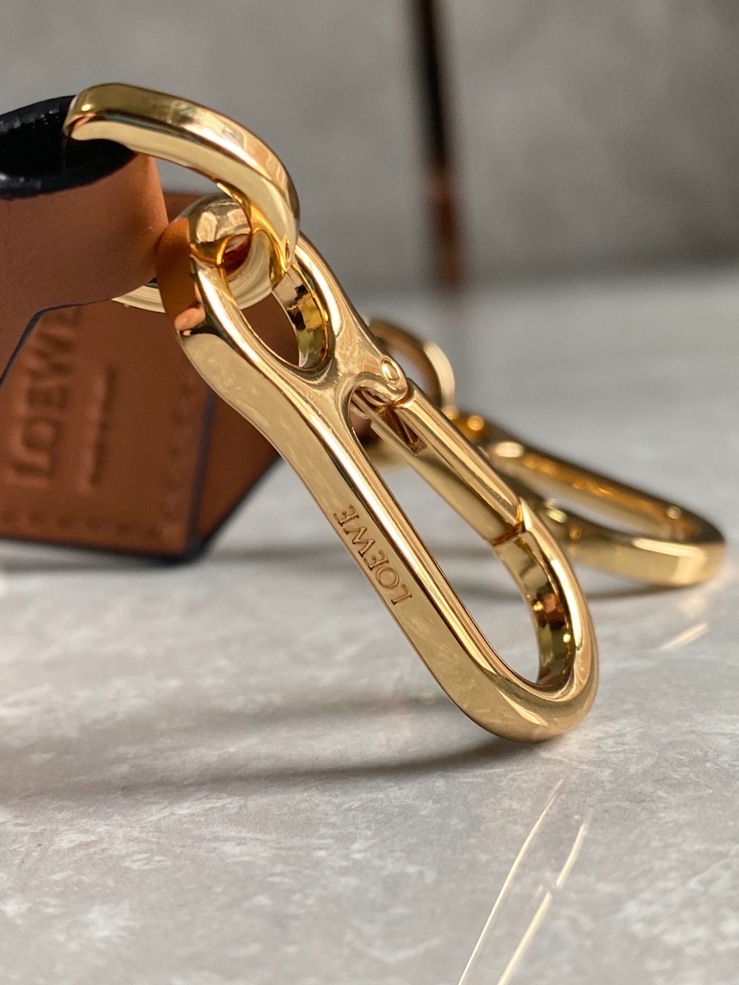 Anagram Wide Shoulder Strap Brown