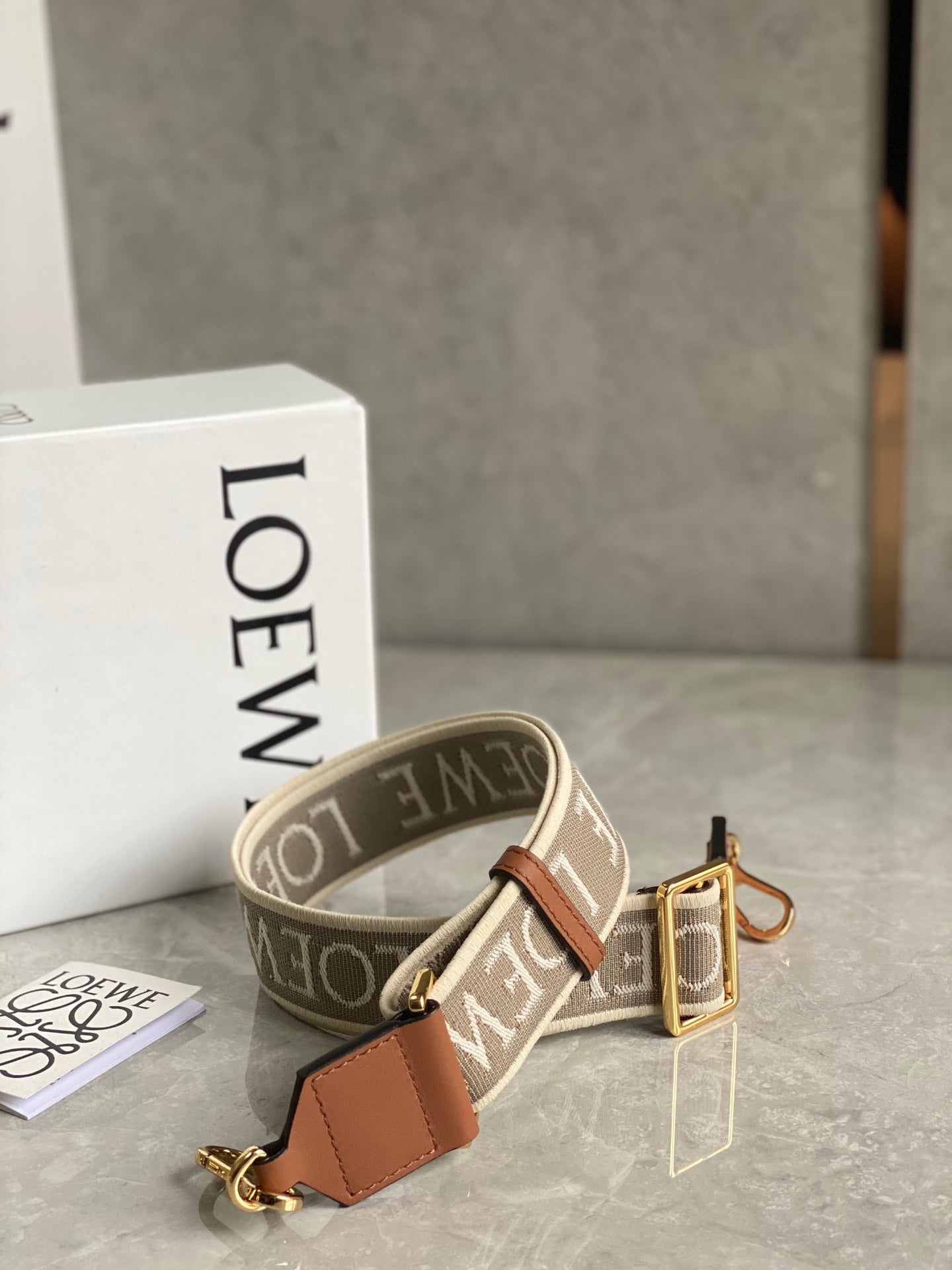 Anagram Wide Shoulder Strap Brown