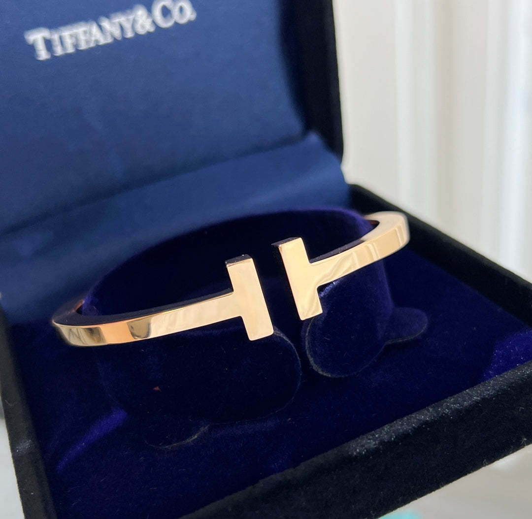 TIFFANY & CO Tiffany T Collection