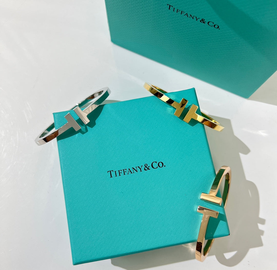 TIFFANY & CO Tiffany T Collection