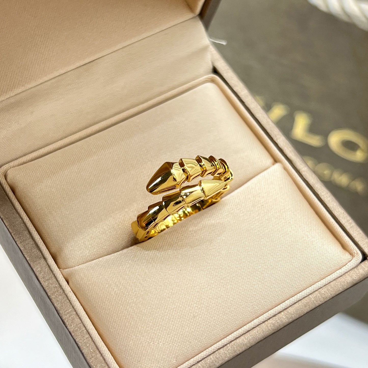 BULGARI Serpenti Viper 18kt Gold Ring