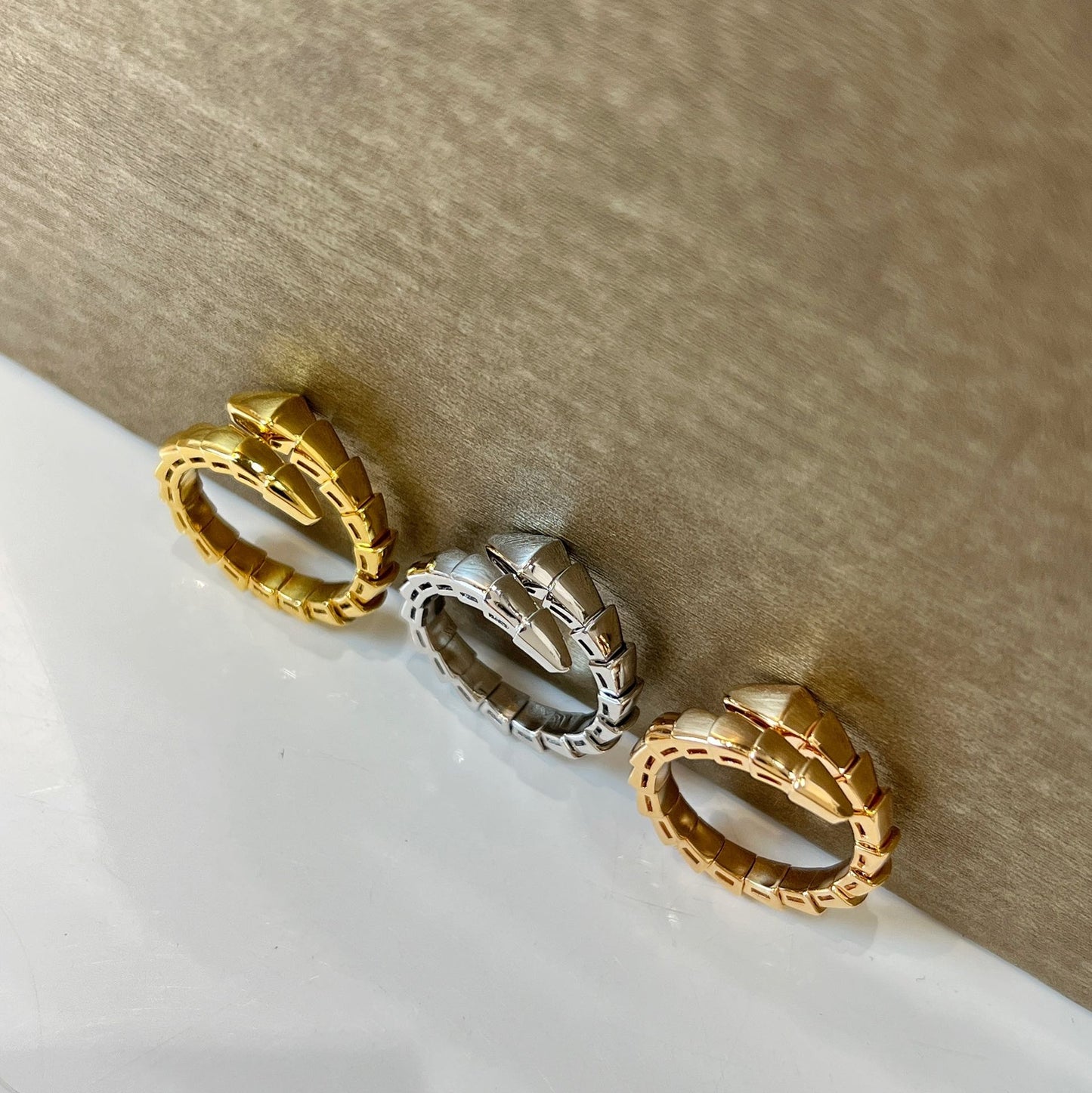 BULGARI Serpenti Viper 18kt Gold Ring