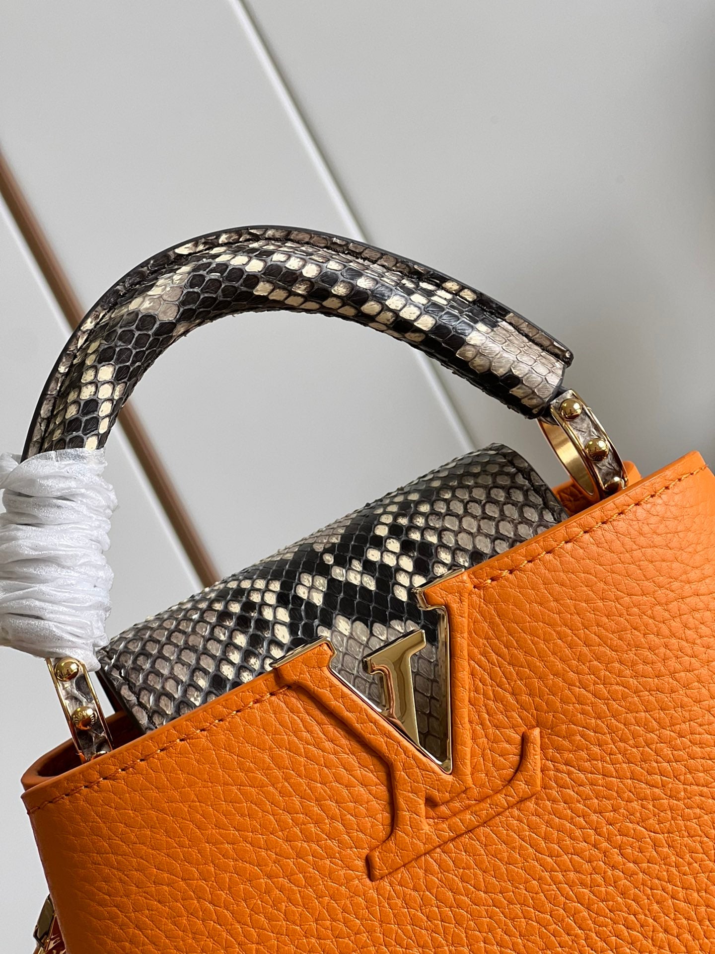 LV Capucines Mini Yellow Gold