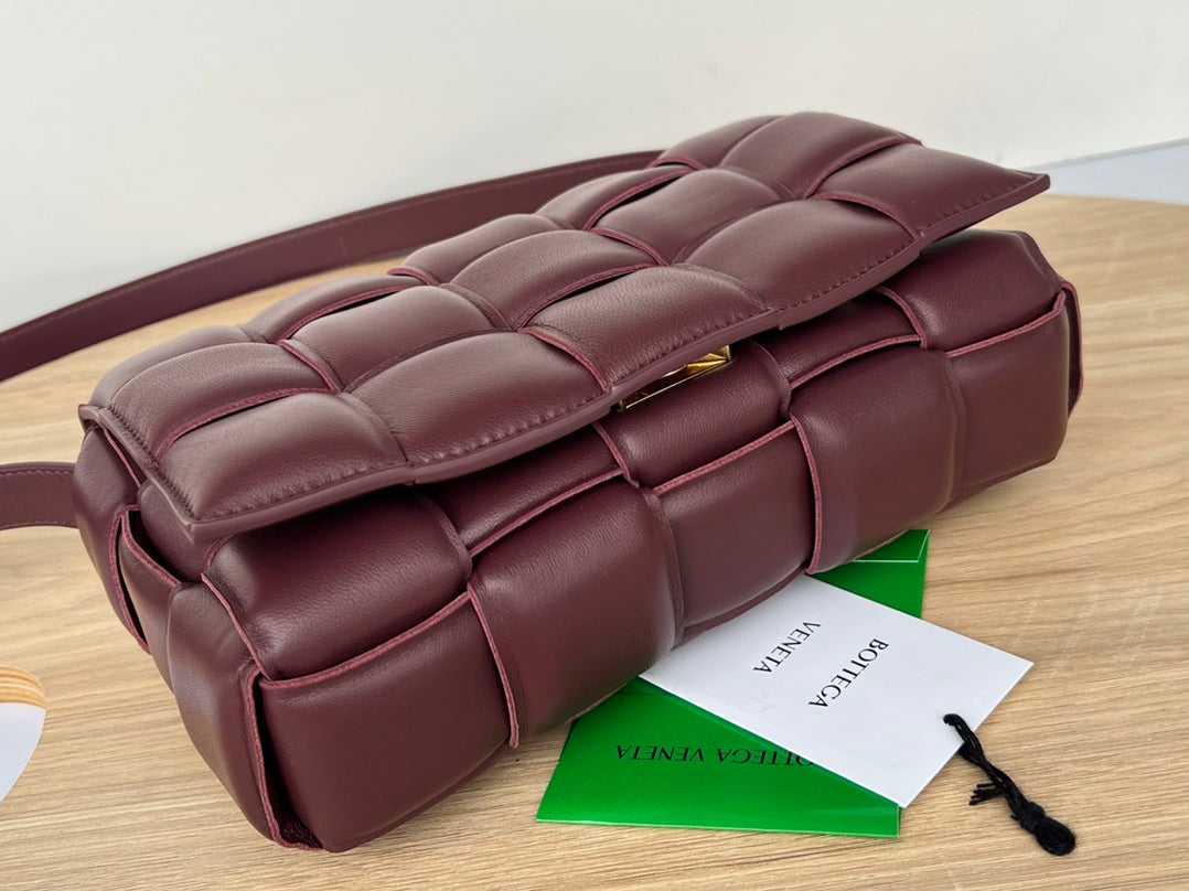 BV Padded Cassette Burgundy