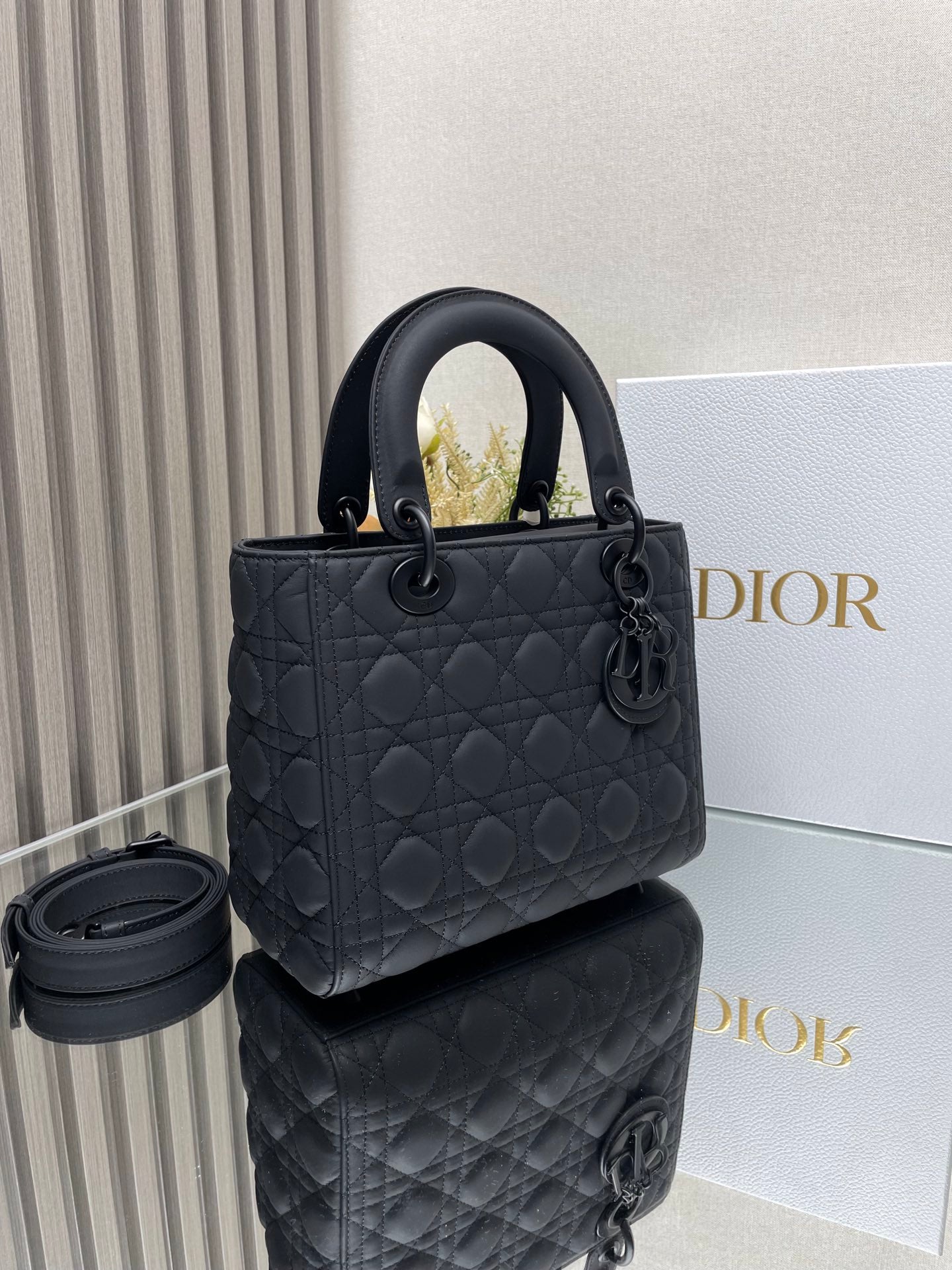 Lady D Small