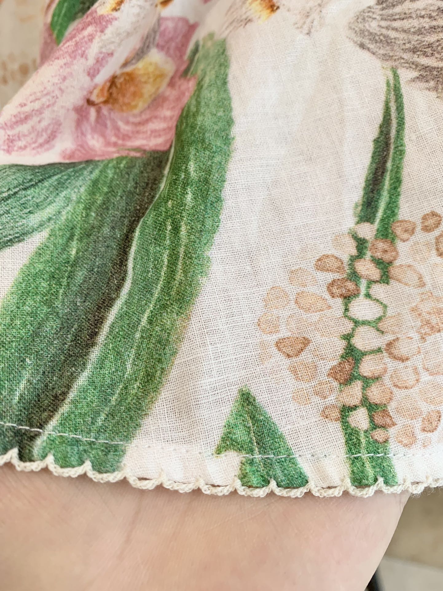 Agua by Agua Bendita Pluma Jardinera Linen Minidress – Beige Floral Print, U-Neck, Backless & Appliqué