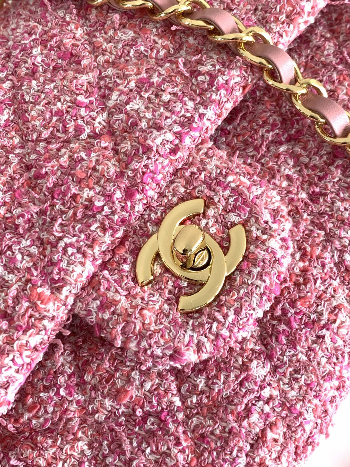 CC Classic Handbag