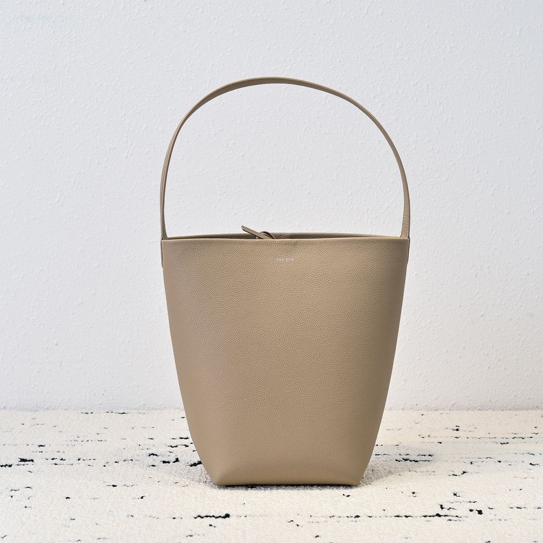 THE ROW N/S Park Tote Bag Beige