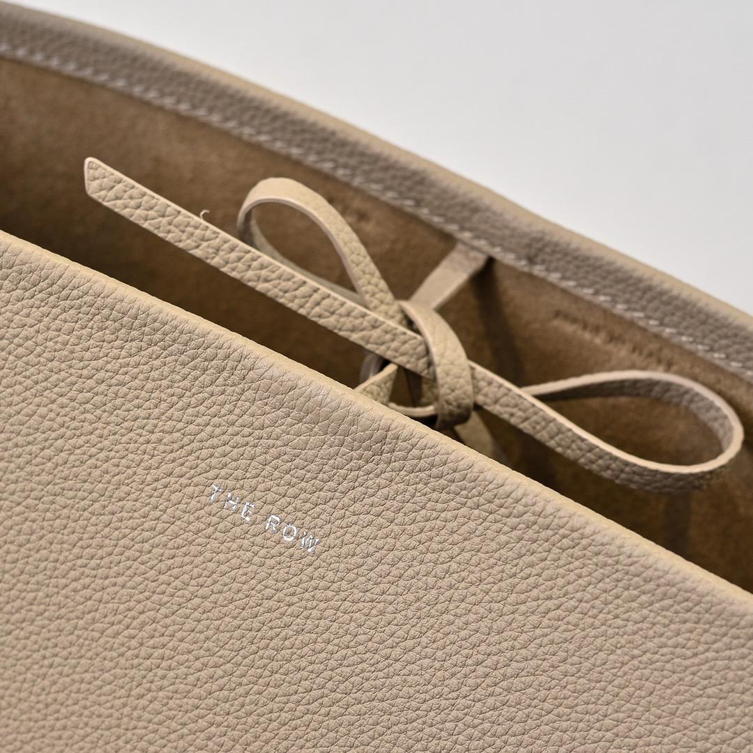 THE ROW N/S Park Tote Bag Beige