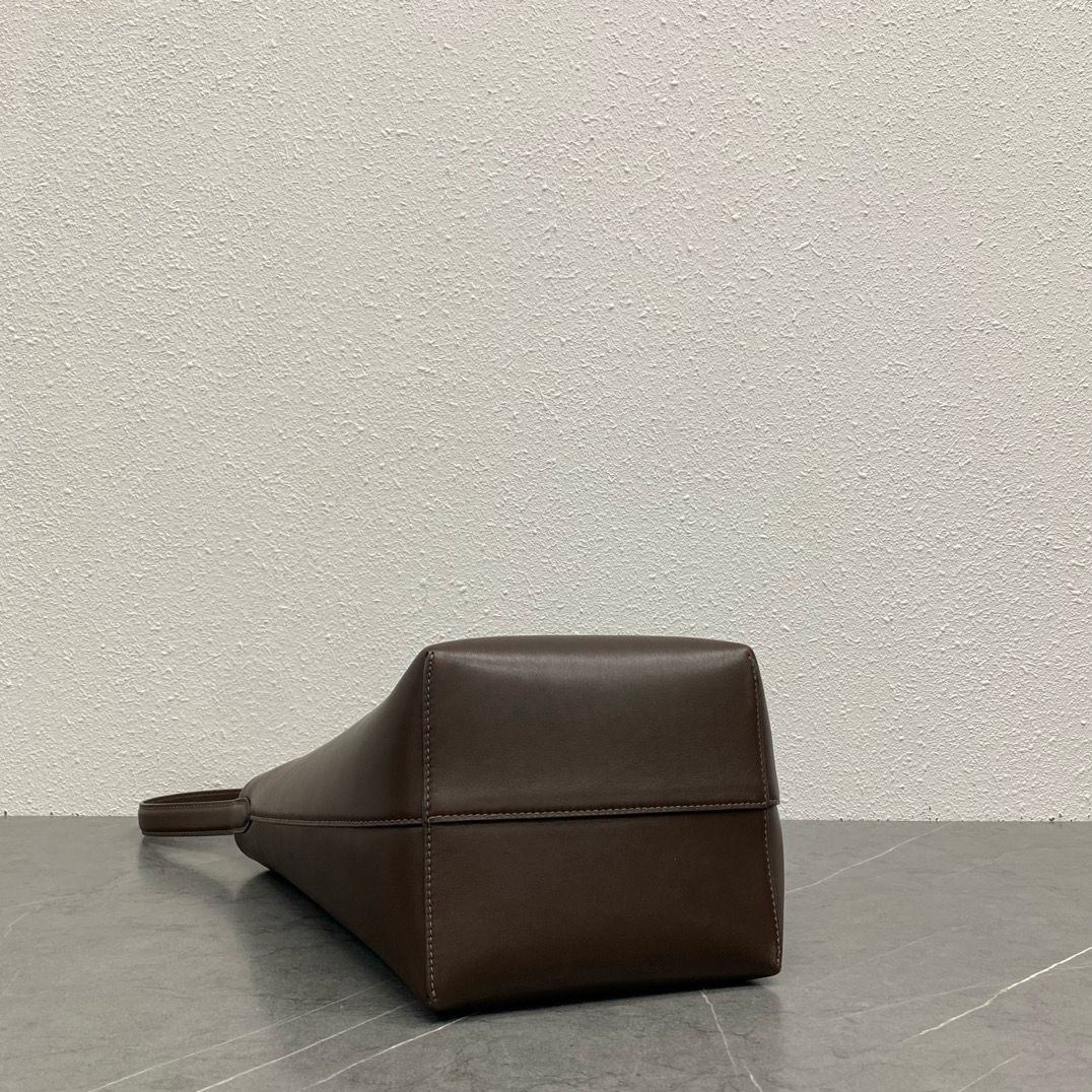 THE ROW N/S Park Tote Bag Chestnut