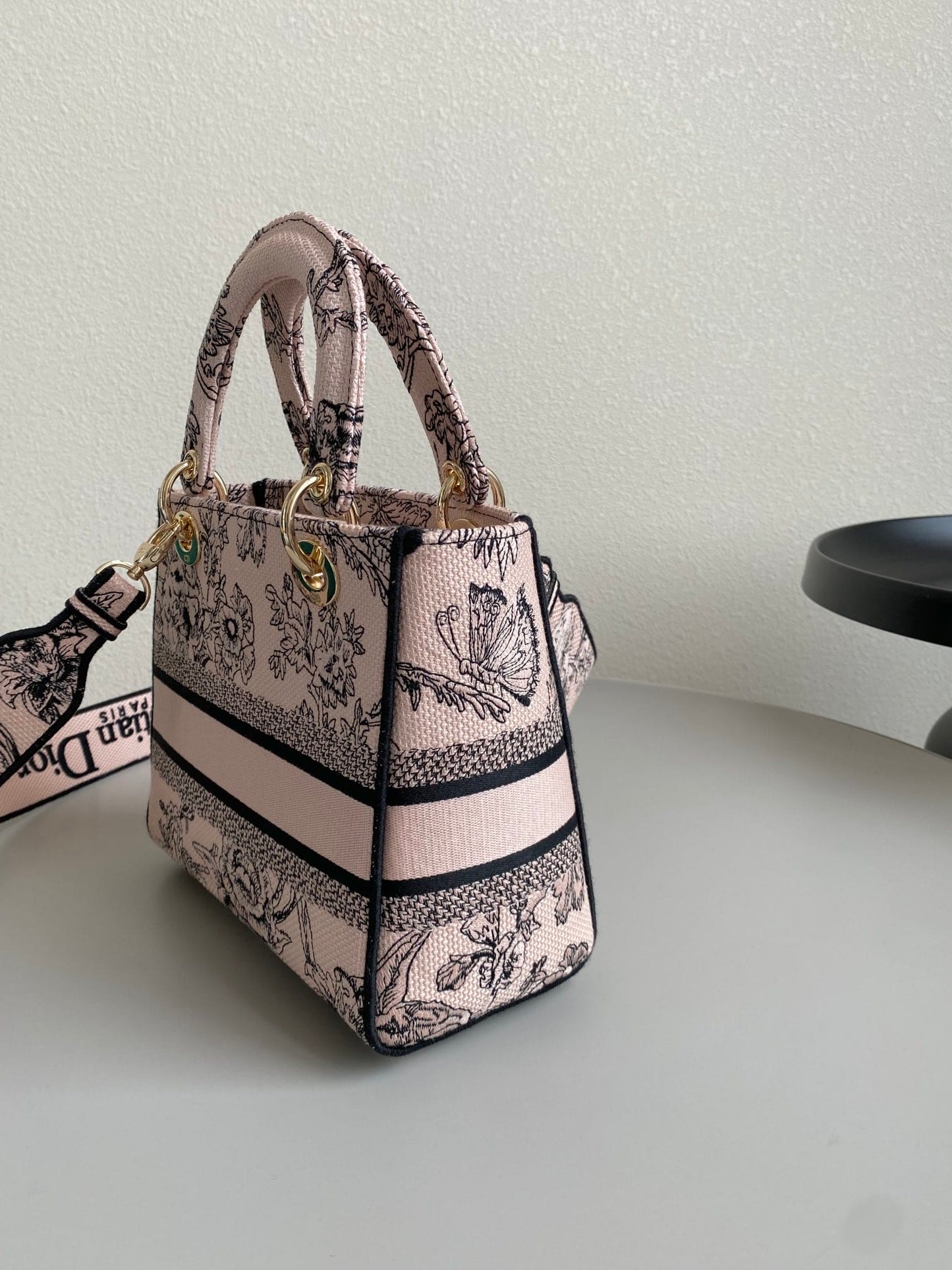 Medium Lady D-Lite Bag Powder Pink Jardin Botanique Embroidery