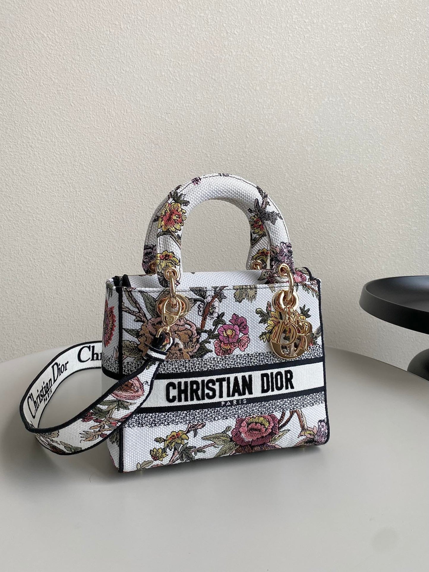 DIOR Medium Lady D-Lite Bag Multicolor Dior Jardin Botanique Embroidery